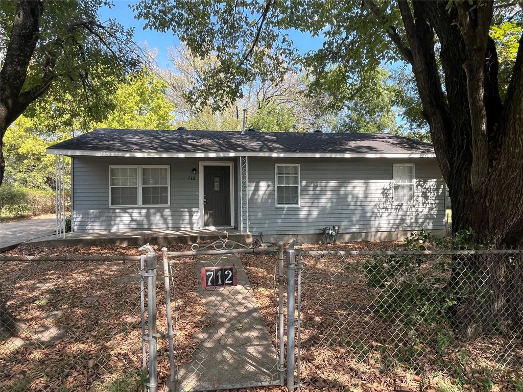 712 Dewberry Street, Wilmer