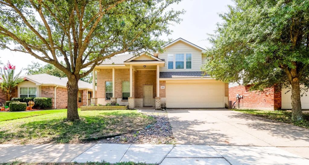 1001 Acacia Drive, Anna