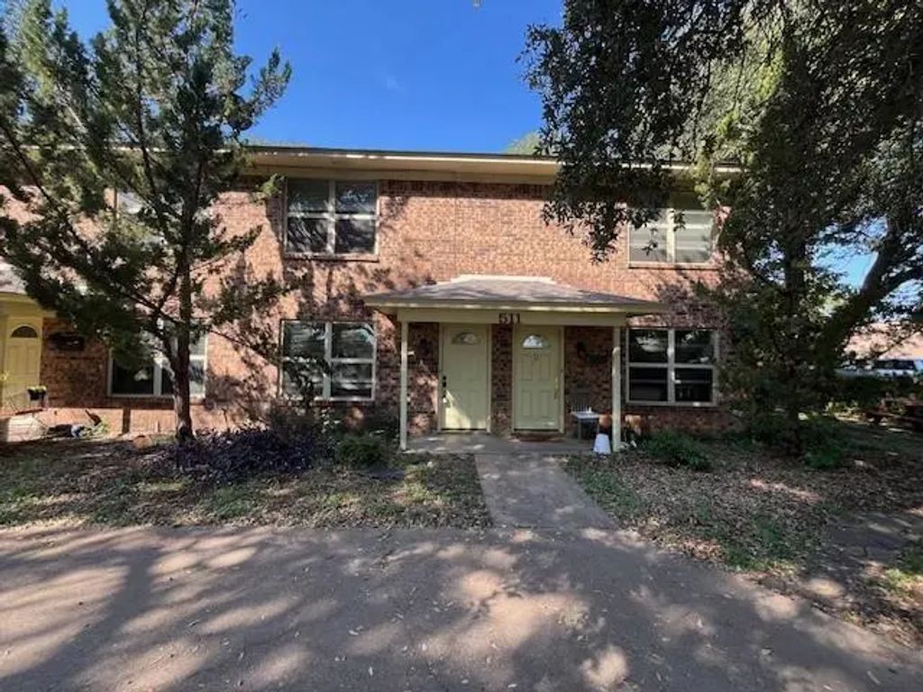 511 N Brazos Street C, Granbury