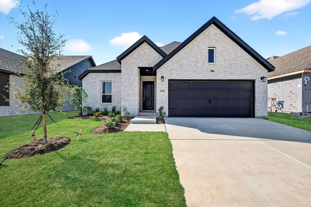 2228 Trailside Drive, Sherman