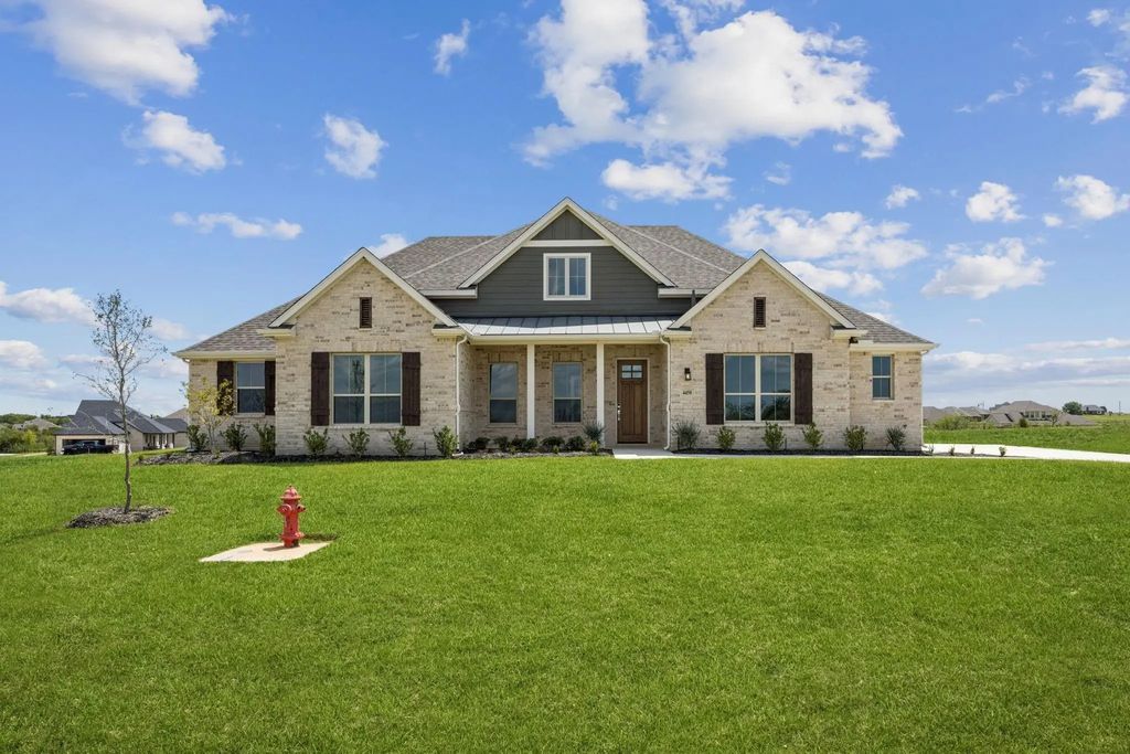 4450 Point Rider Road, Waxahachie