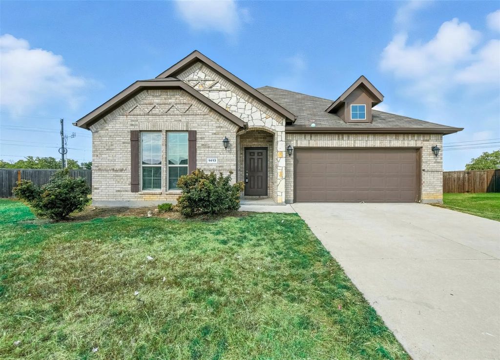 1413 Raleigh Path Road, Denton