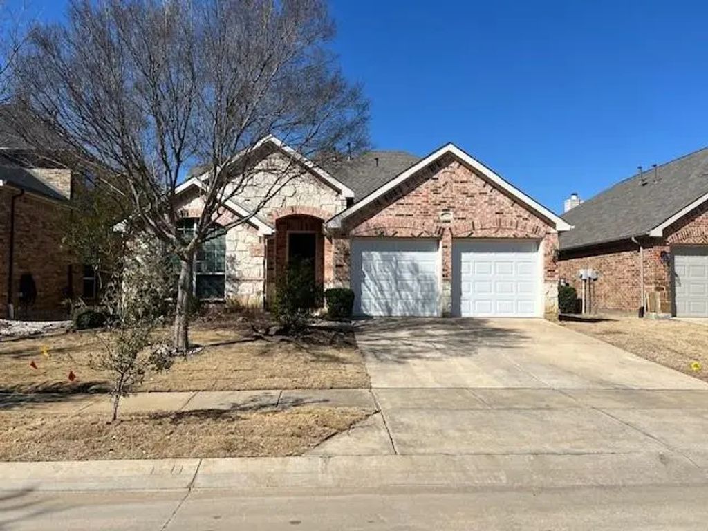 8950 Mustang Way, Argyle