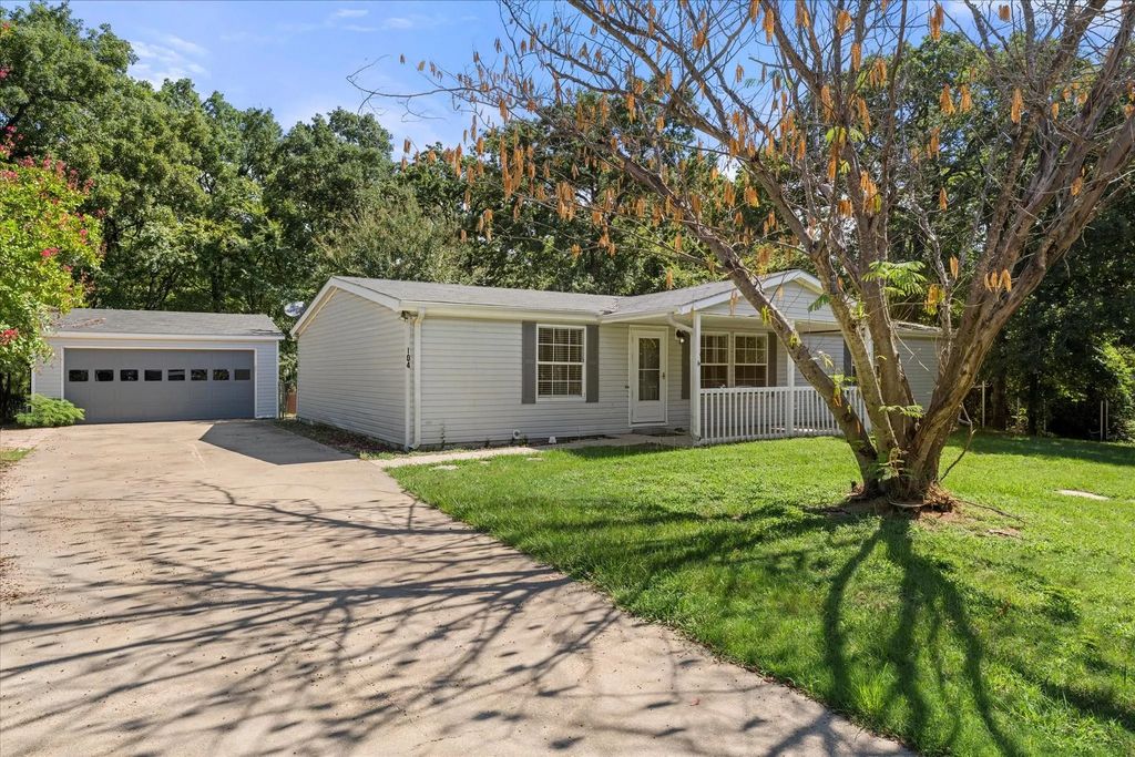 104 Lago Lane, Gun Barrel City