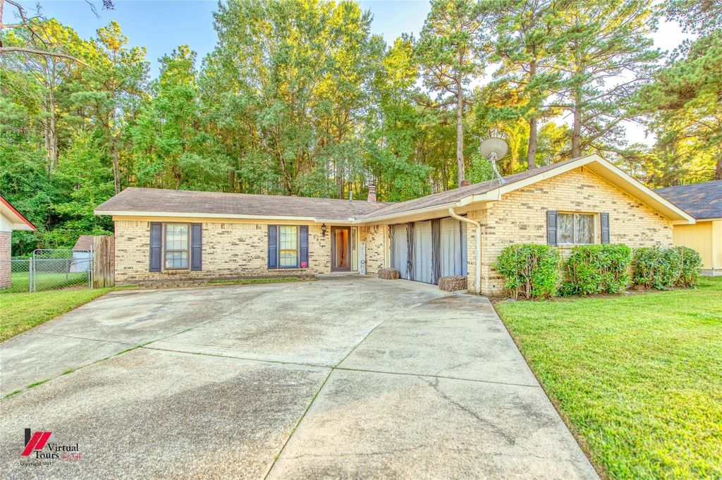 2831 Jonathan Lane, Shreveport