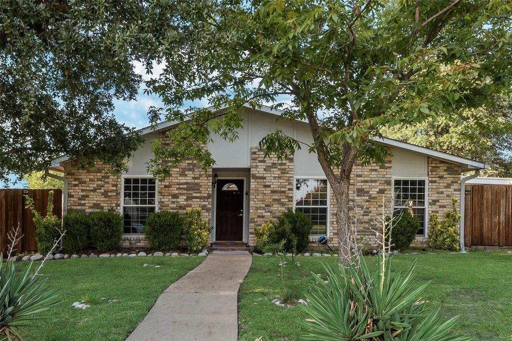 1825 Stockton Trail, Plano