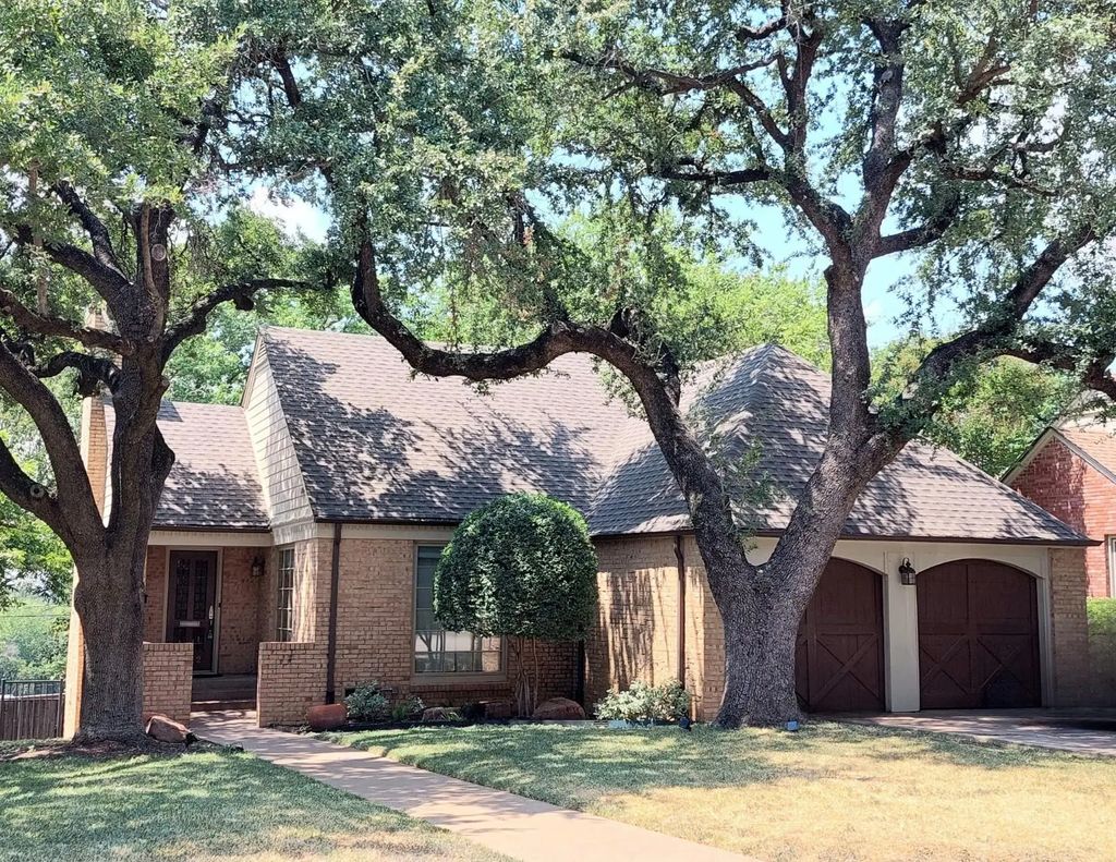 2612 Highview Terrace, Fort Worth