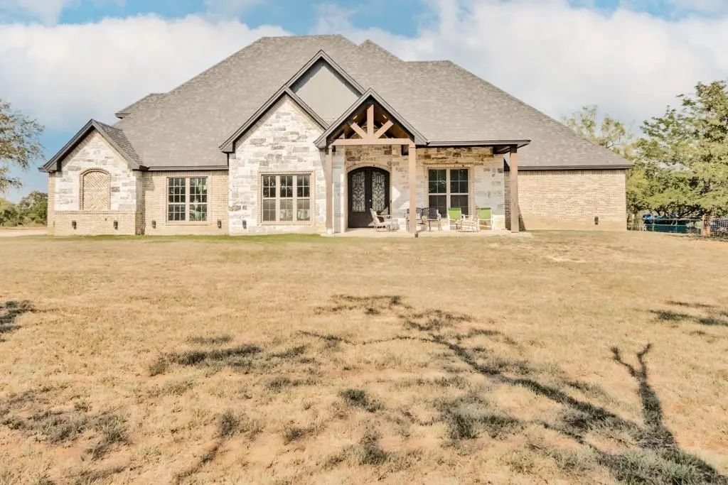 208 County Road 4393, Decatur