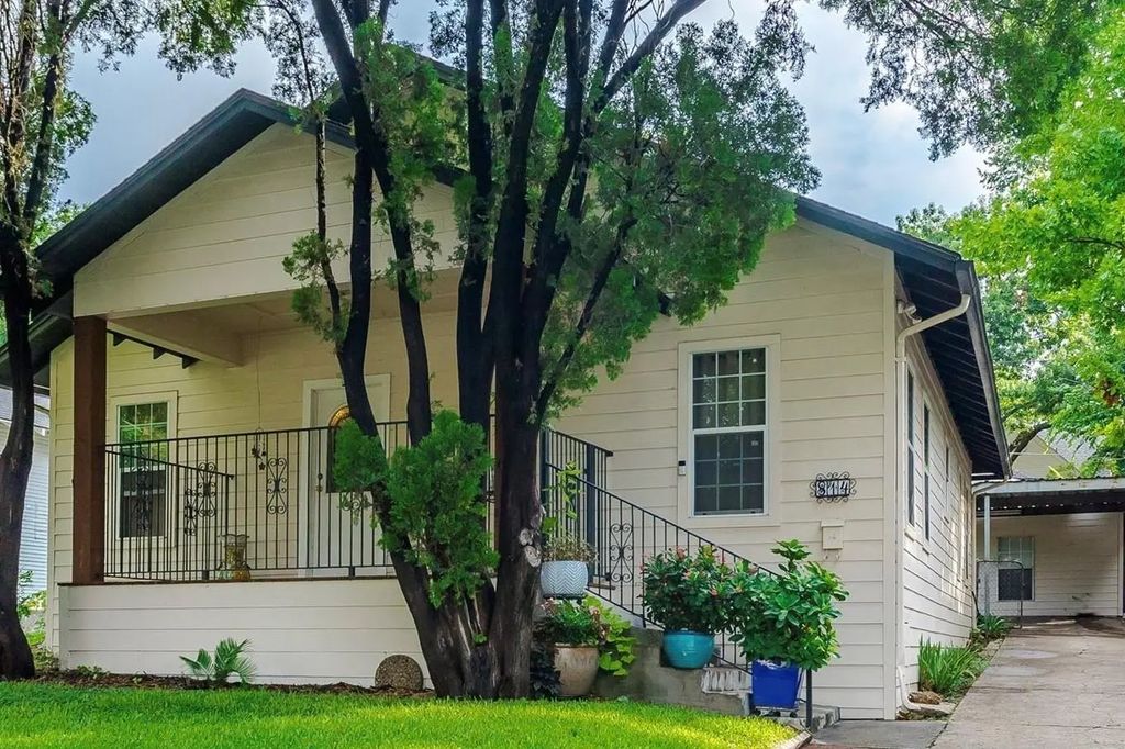 814 Cameron Avenue, Dallas