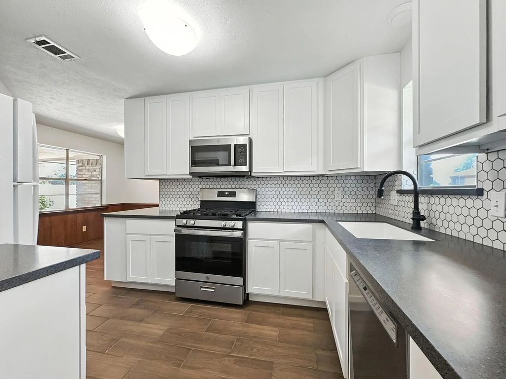2412 Briarwood Drive, Plano