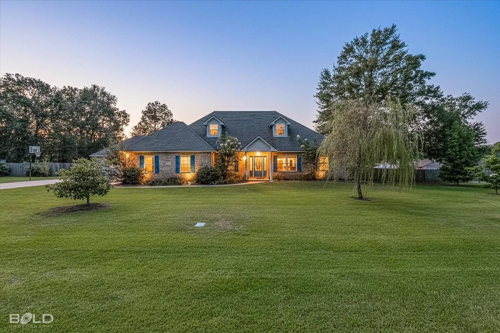 219 Sepulvado Street, Stonewall