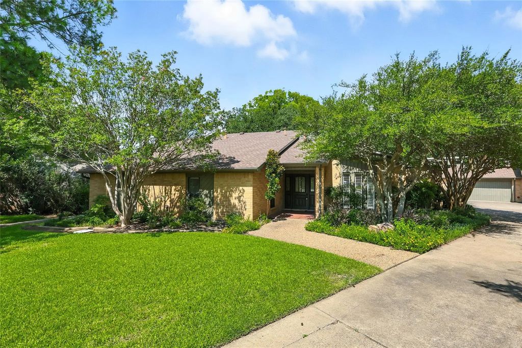2047 Sierra Place, Lewisville