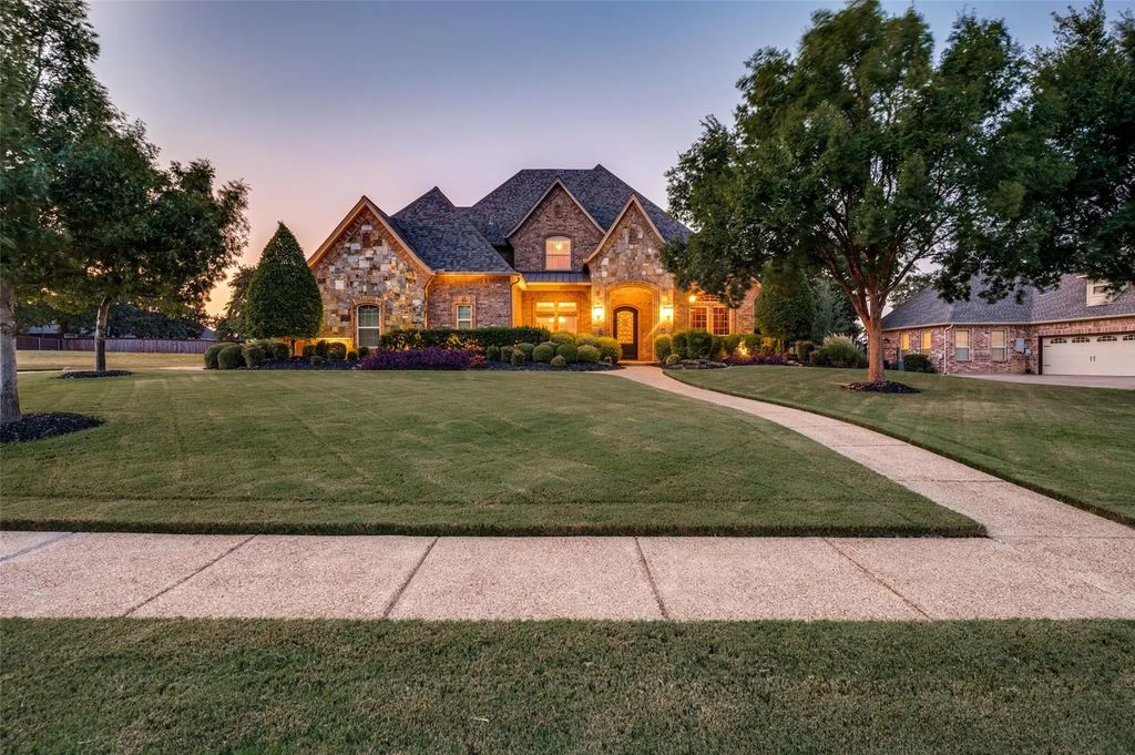 1157 Falcon Ridge Drive, Kennedale