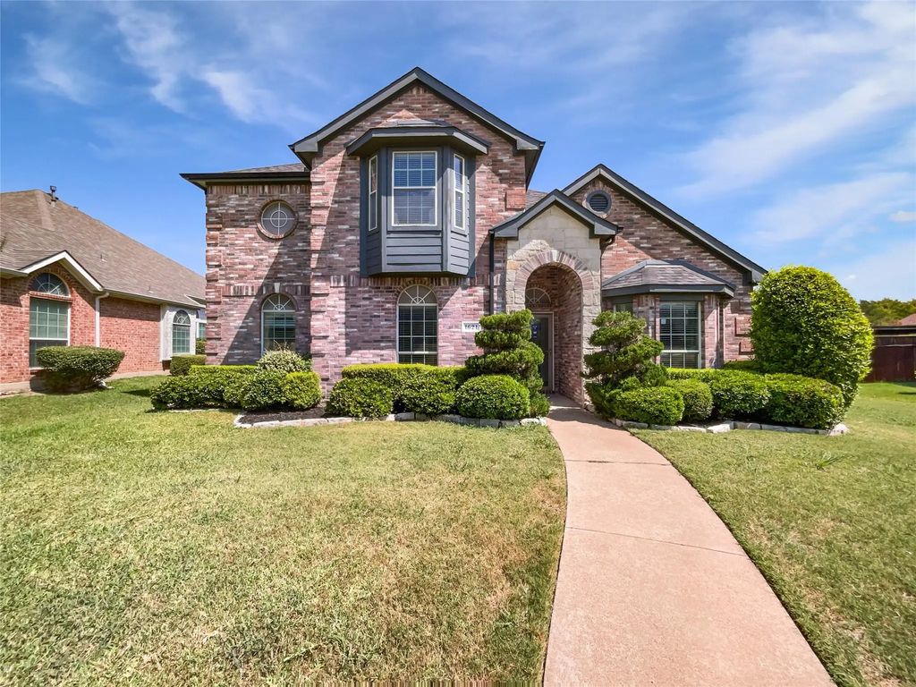 1621 Cattail Creek Drive, DeSoto