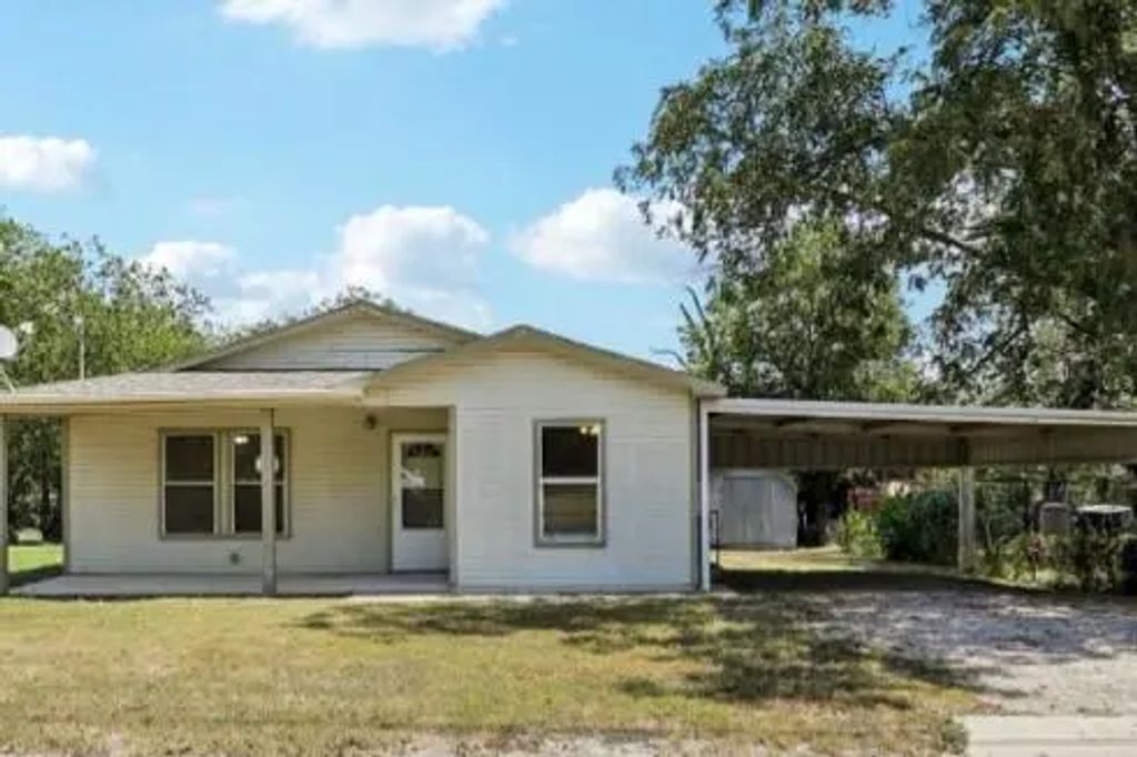502 N Travis Street, Comanche