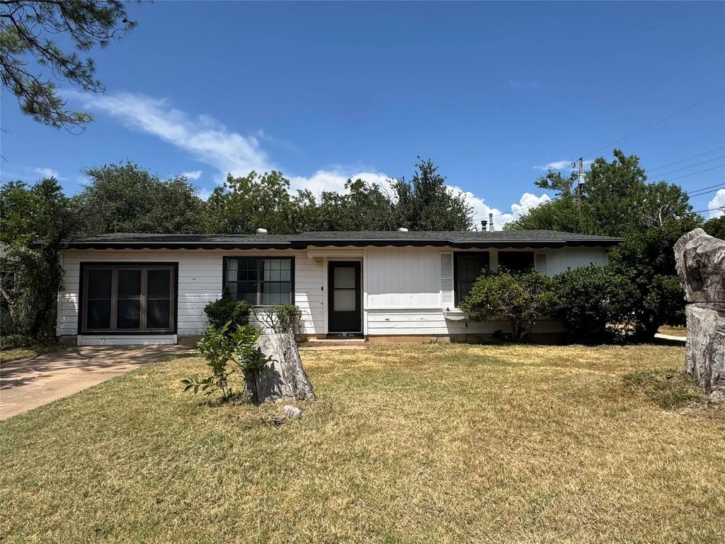 2050 Rhodes Street, Abilene