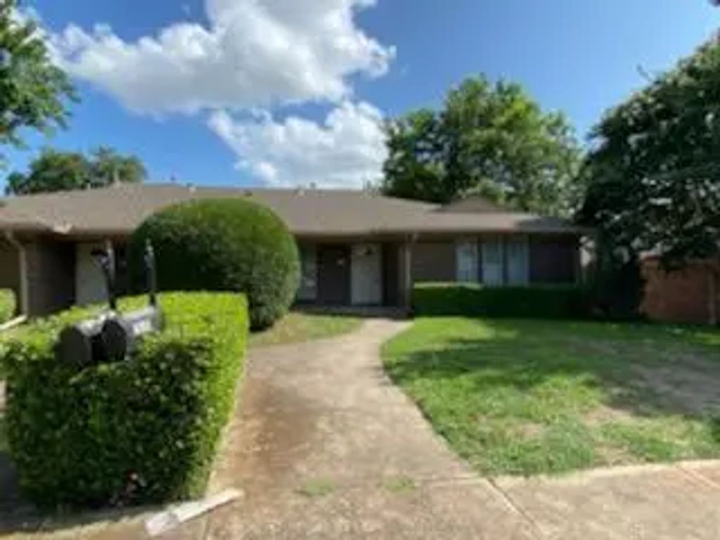 7640 Dentcrest Drive, Dallas