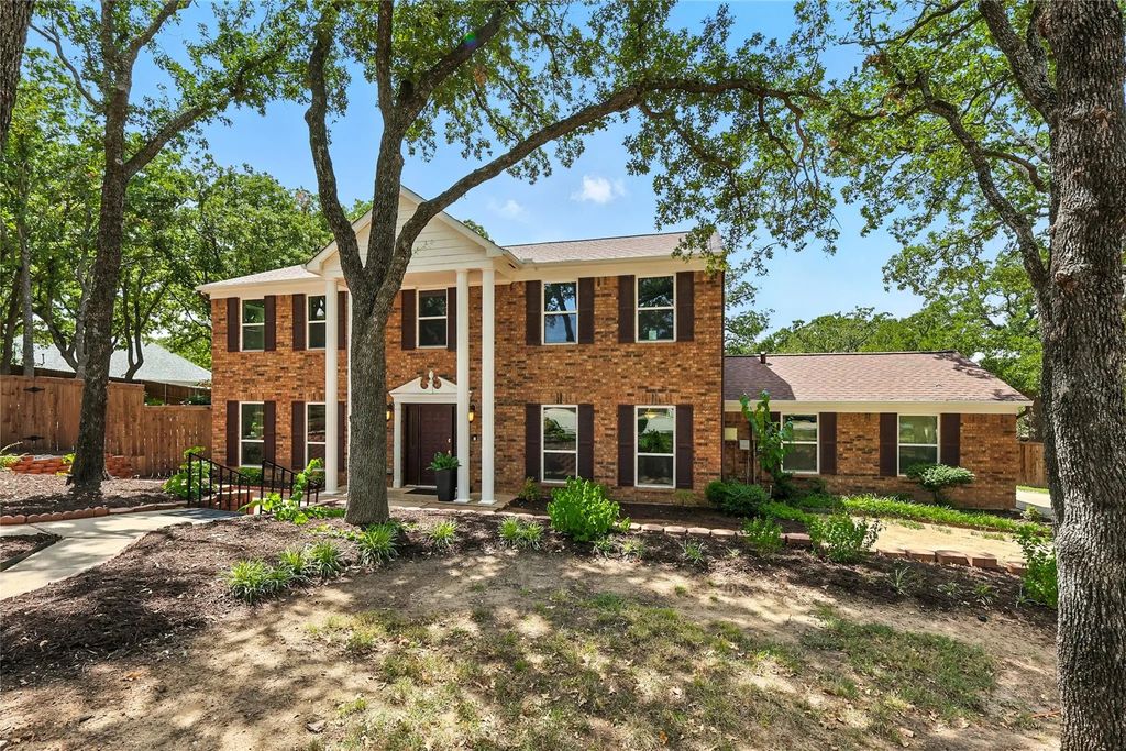 1330 Laredo Court, Denton