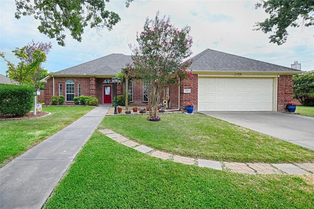 6903 Justin Lane, Greenville