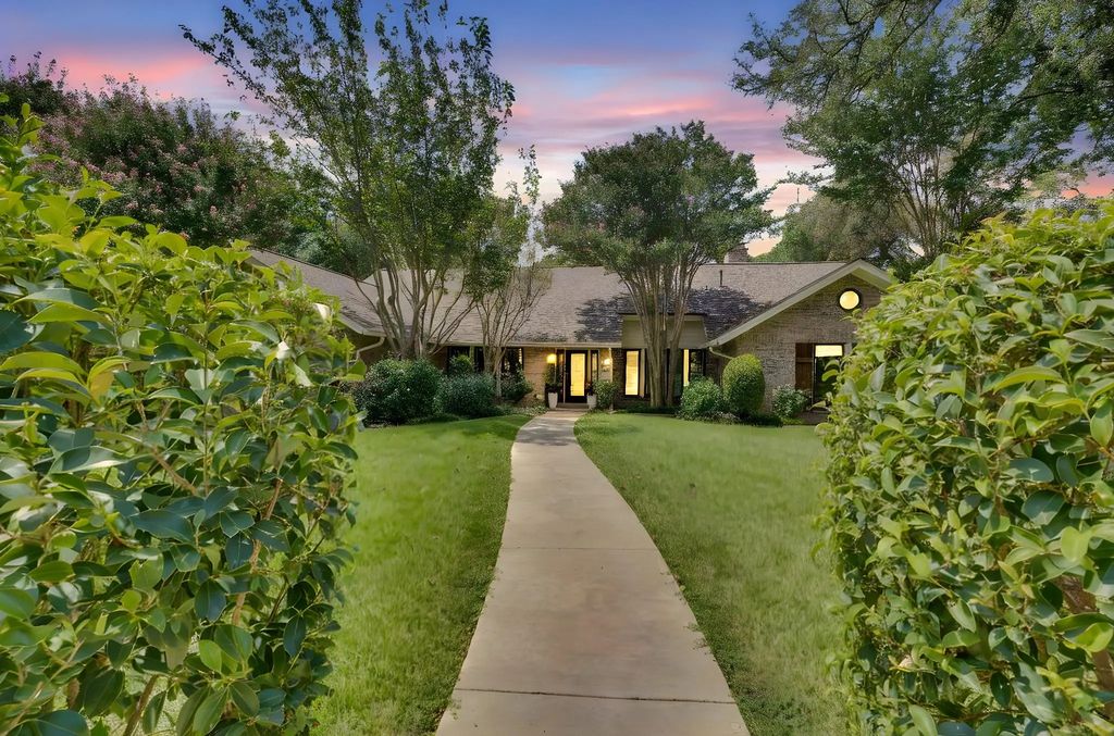 1511 Shady Tree Place, Duncanville