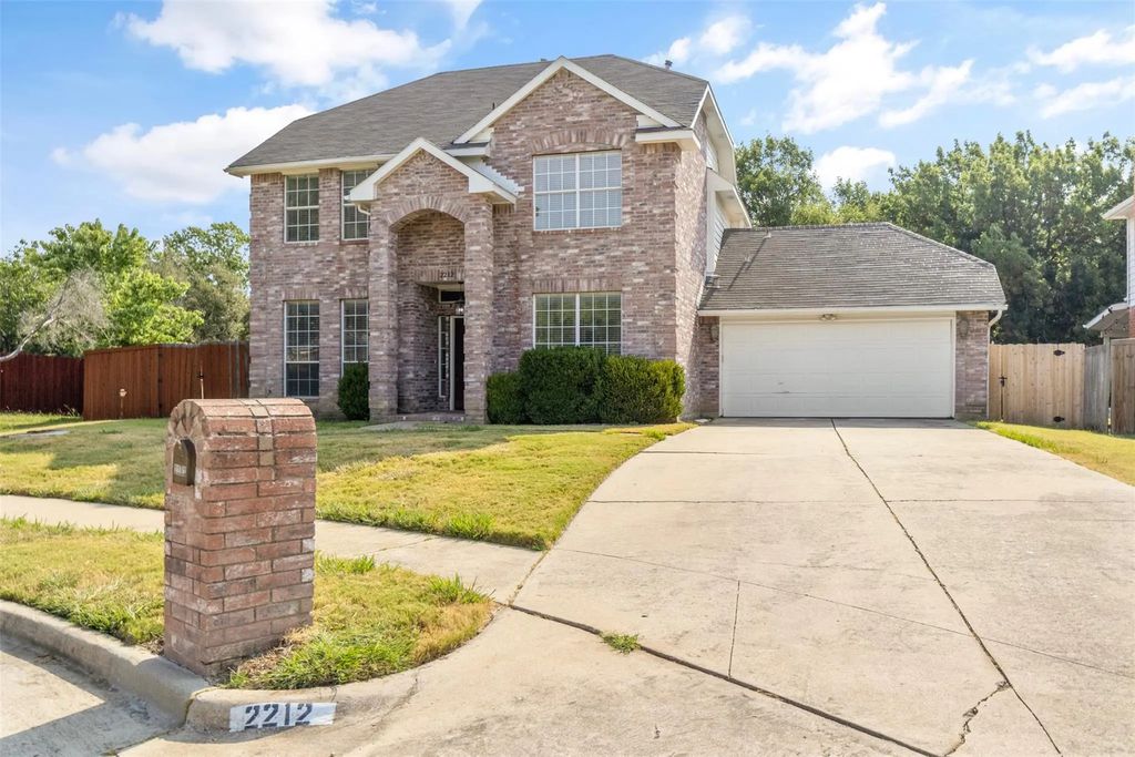 2212 Remmington Drive, Flower Mound