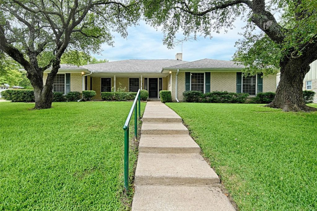 24 Mullaney Street, Greenville