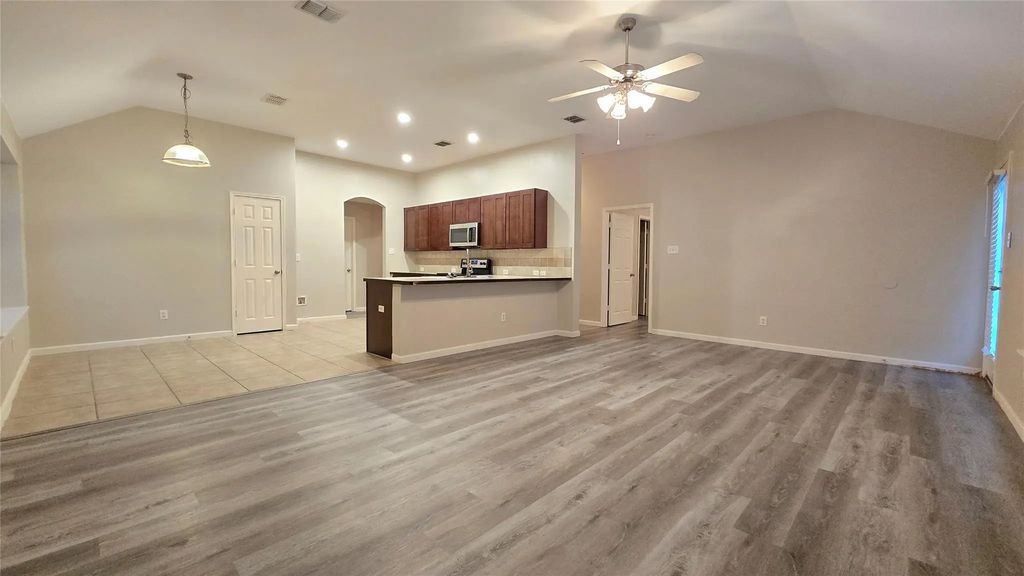 2043 Brook Meadow Drive, Forney