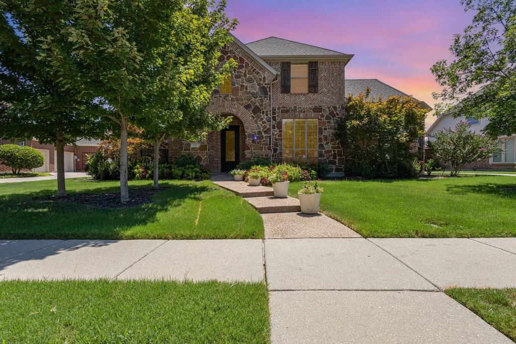 800 High Willow Drive, Prosper