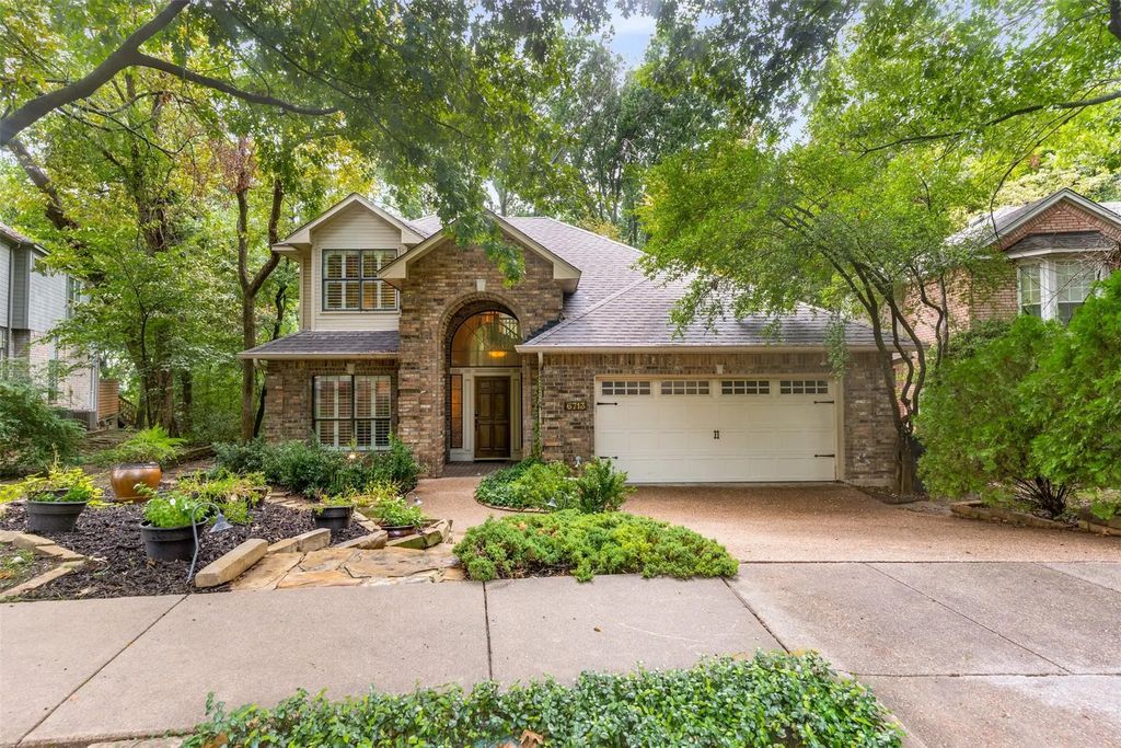 6713 Clear Springs Circle, Garland