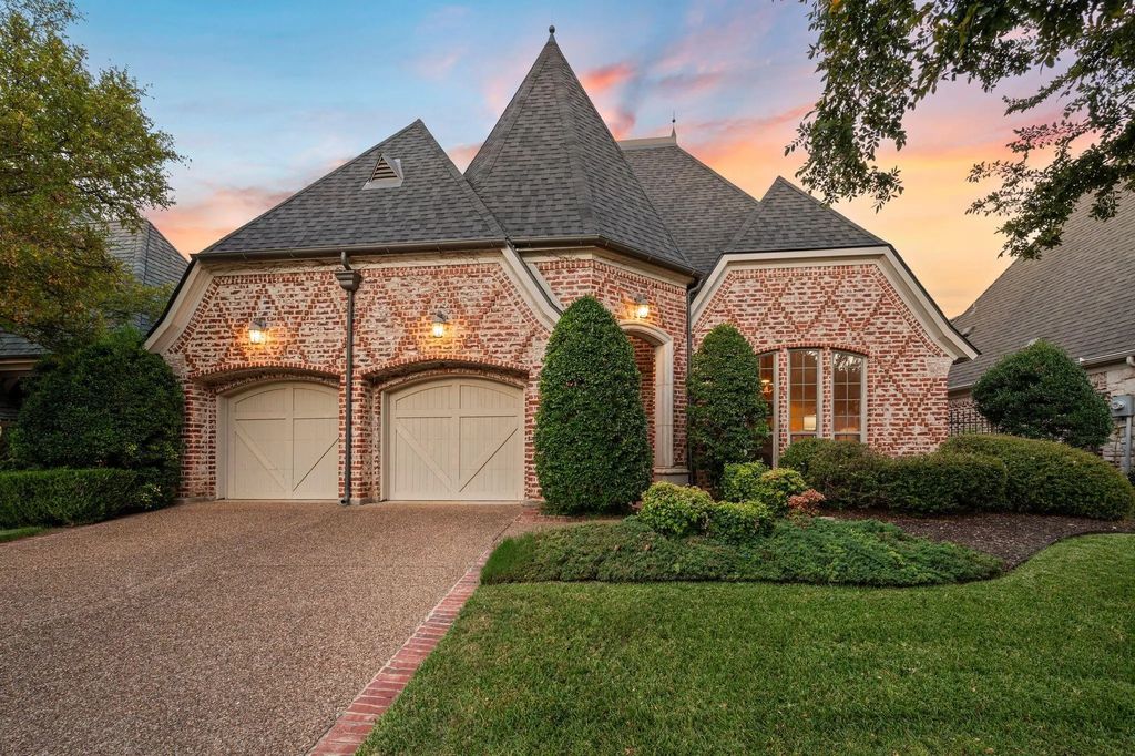 5113 Stonebridge Drive, Colleyville