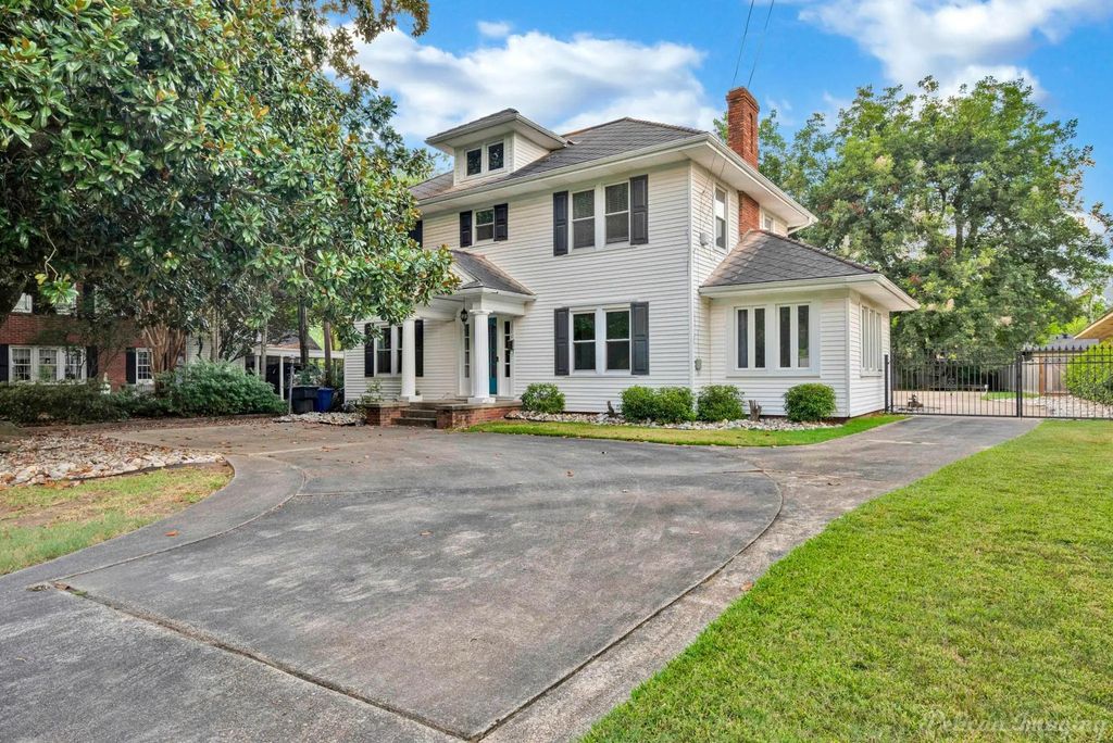 382 Ockley Drive, Shreveport