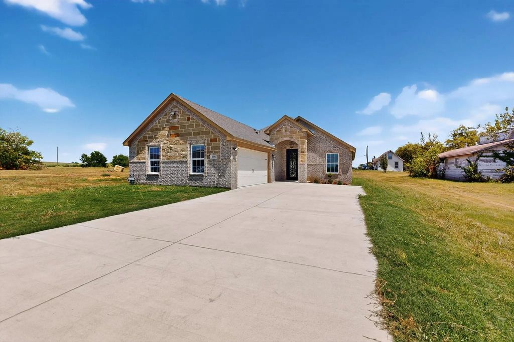 808 Maple Street, Ferris