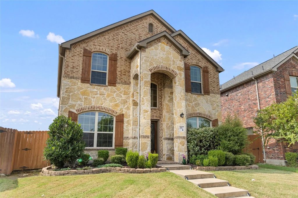 3017 Rosemount Lane, Forney