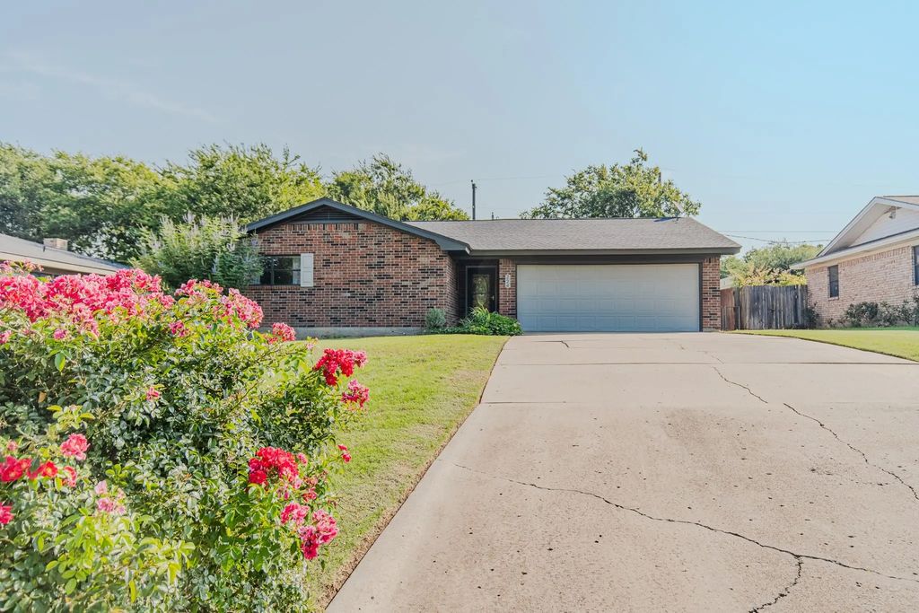 224 Sharp Drive, Stephenville
