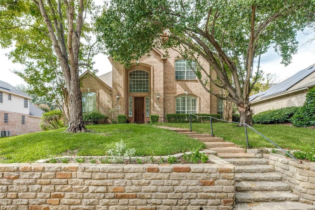 1403 Greenbriar Drive, Allen