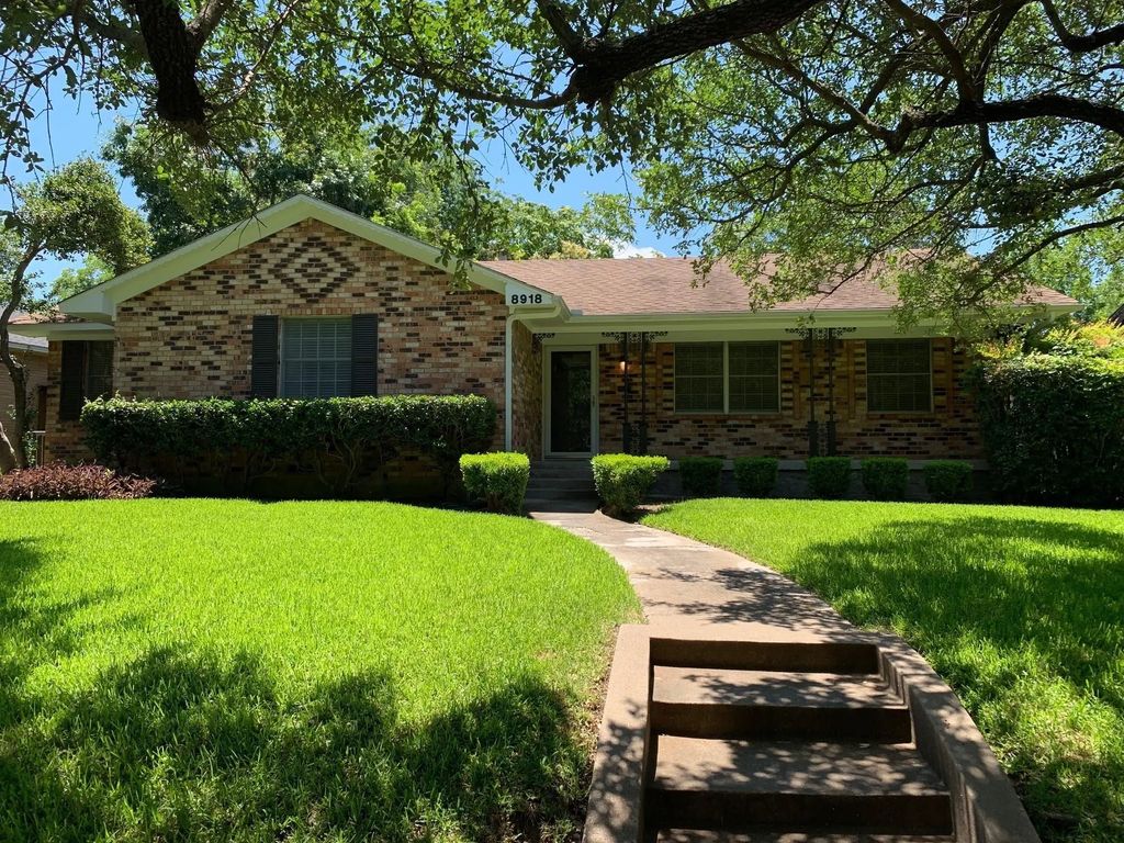 8918 Sweetwater Drive, Dallas