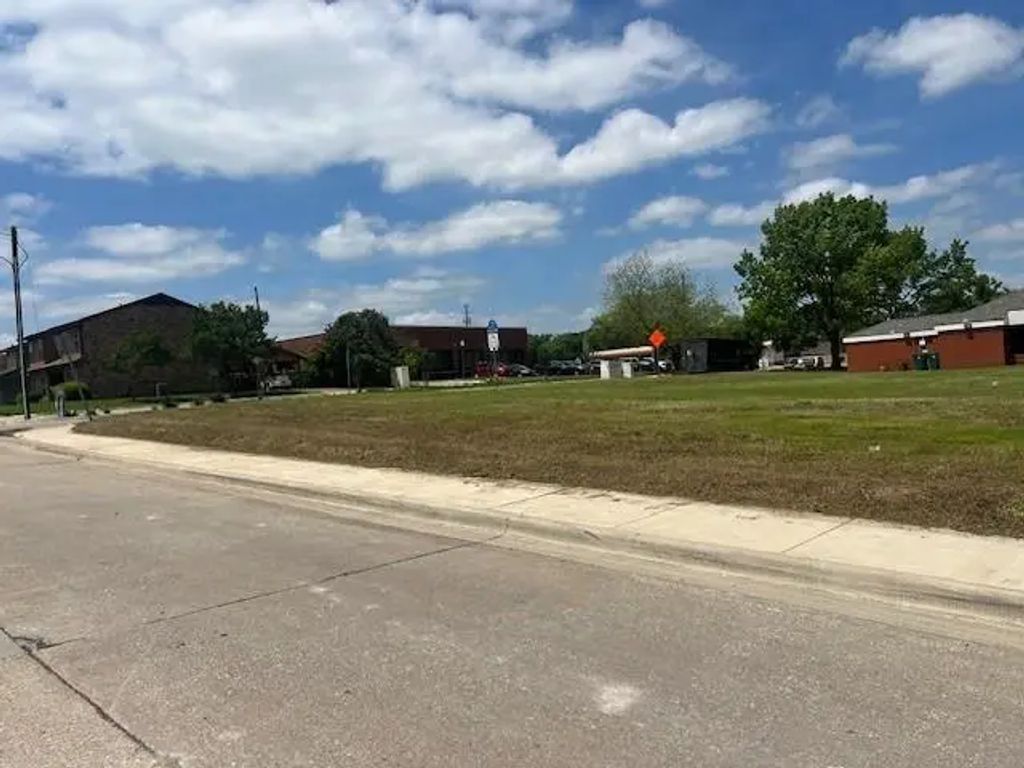 105 Westpark Drive S, McKinney