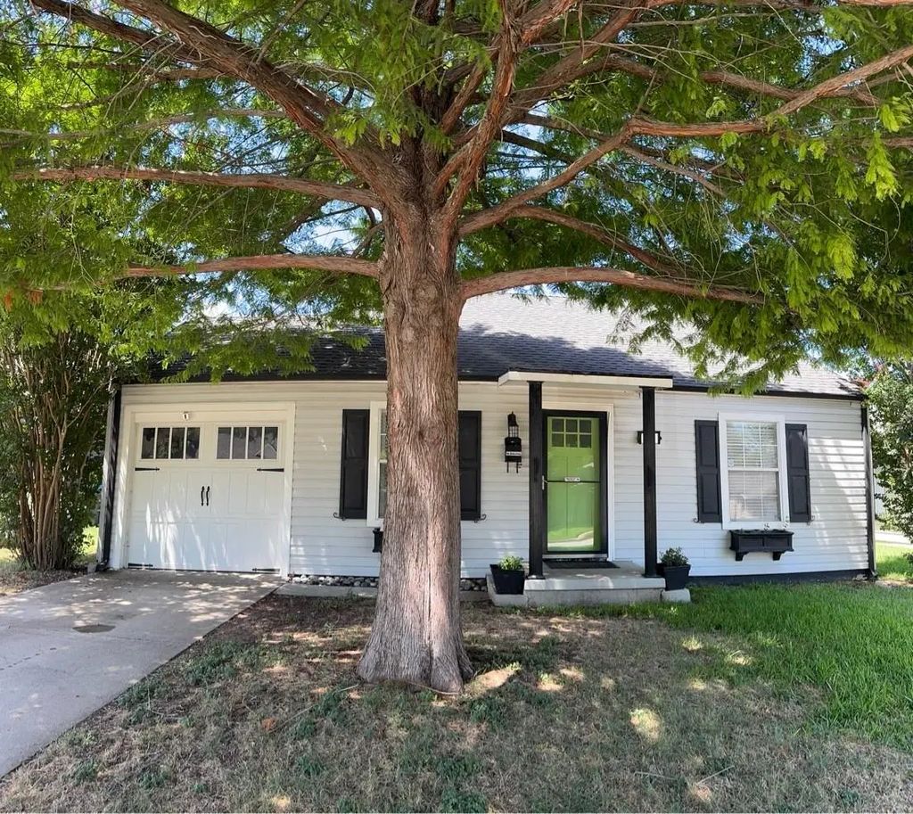 4516 Pershing Avenue, Fort Worth