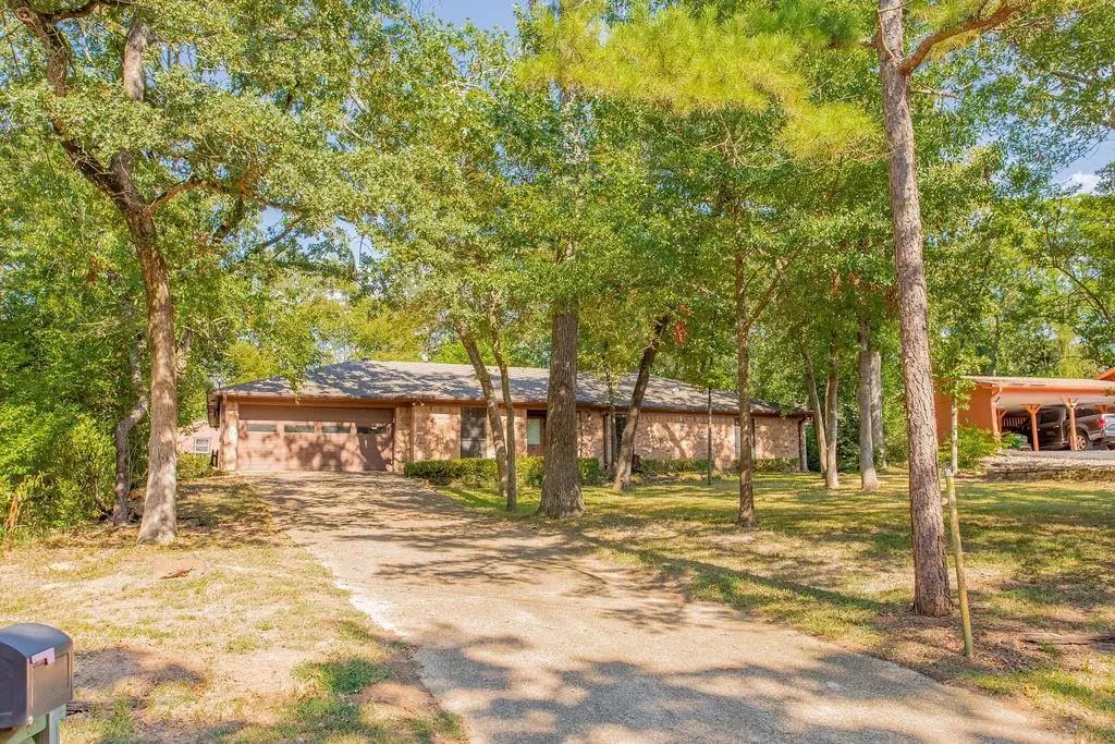 533 Woodside Drive, Hideaway