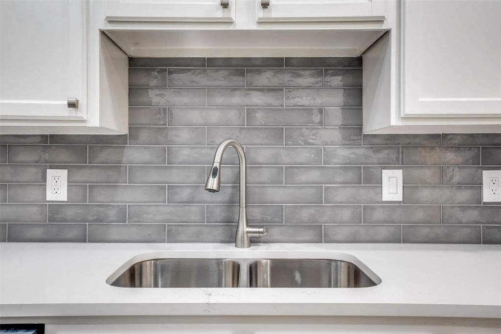 8600 Coppertowne Lane 1300, Dallas