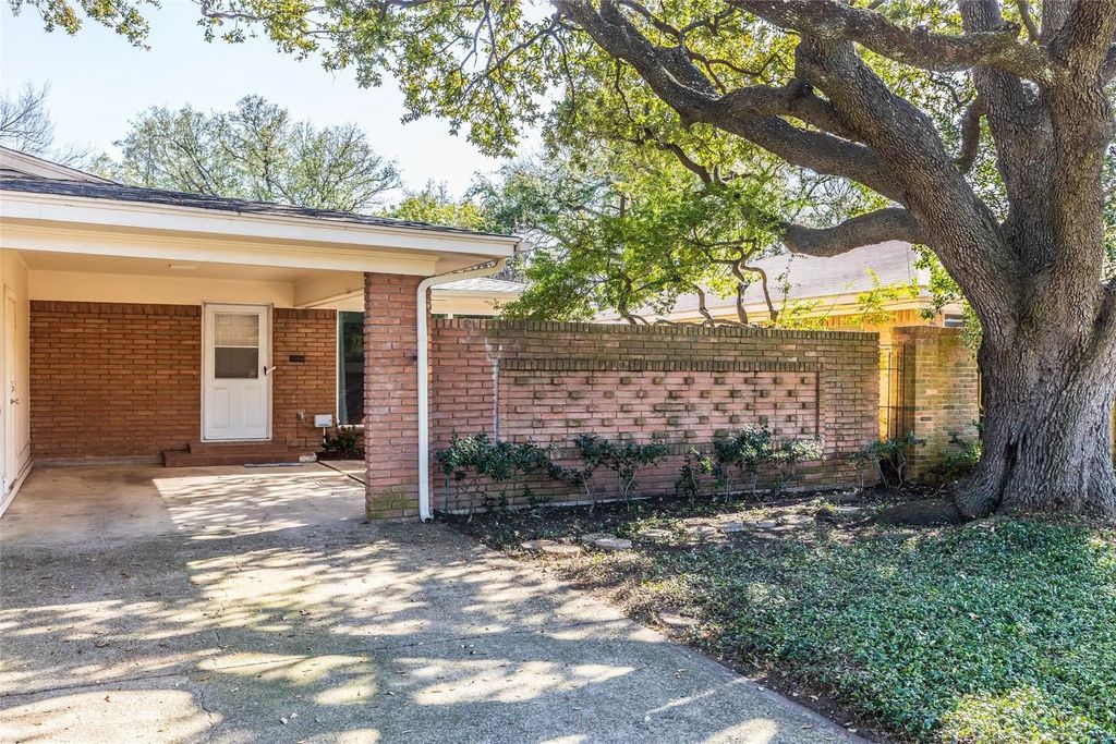 3547 Northwest Parkway, University Park