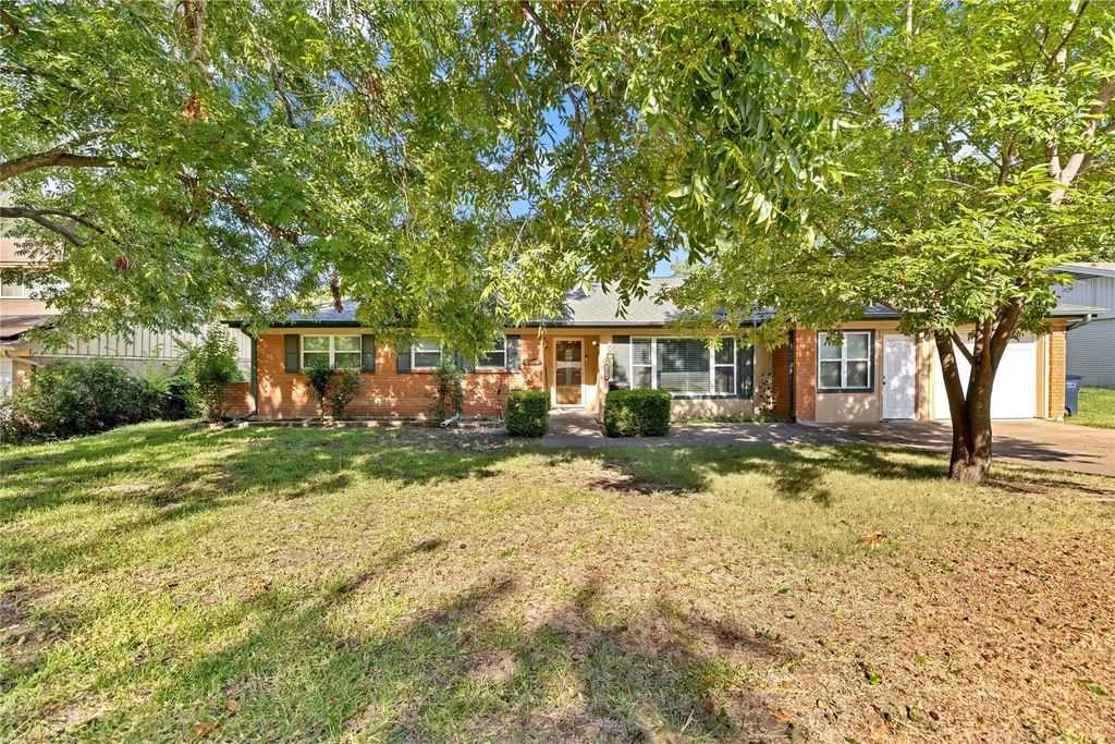 3004 Conejos Drive, Fort Worth
