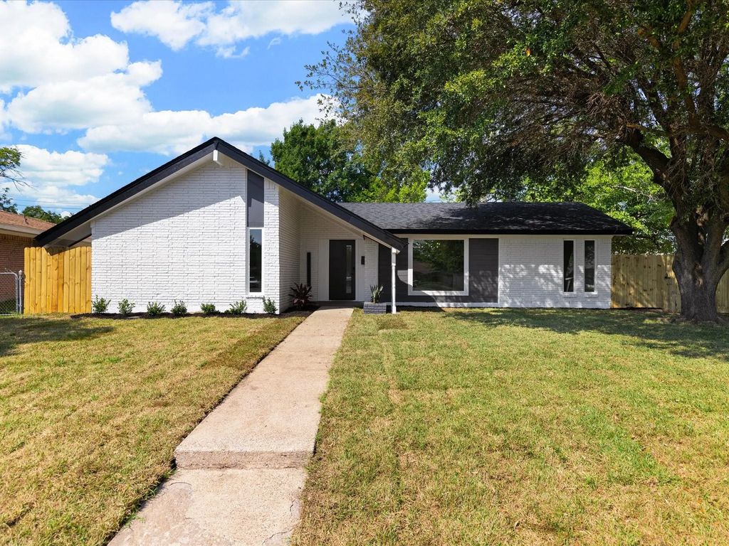 3819 Kimball Ridge Circle, Dallas