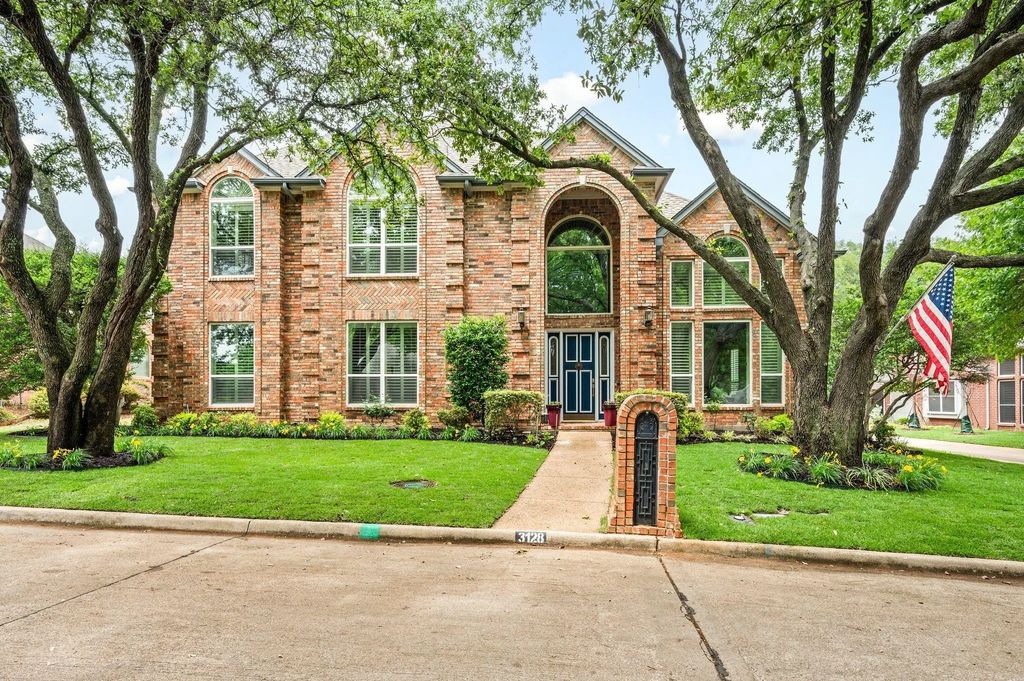 3128 Woodland Heights Circle, Colleyville