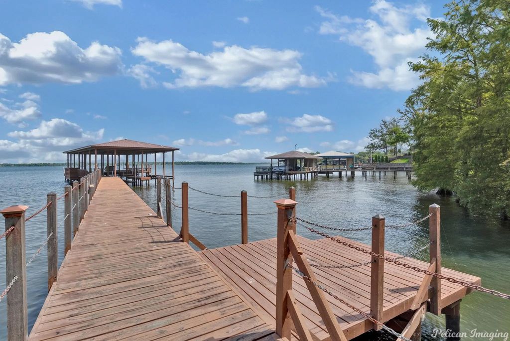 5617 S Lakeshore Drive, Shreveport