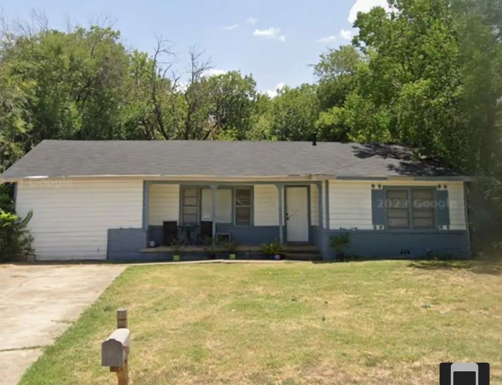 122 Brewster Street, Robinson