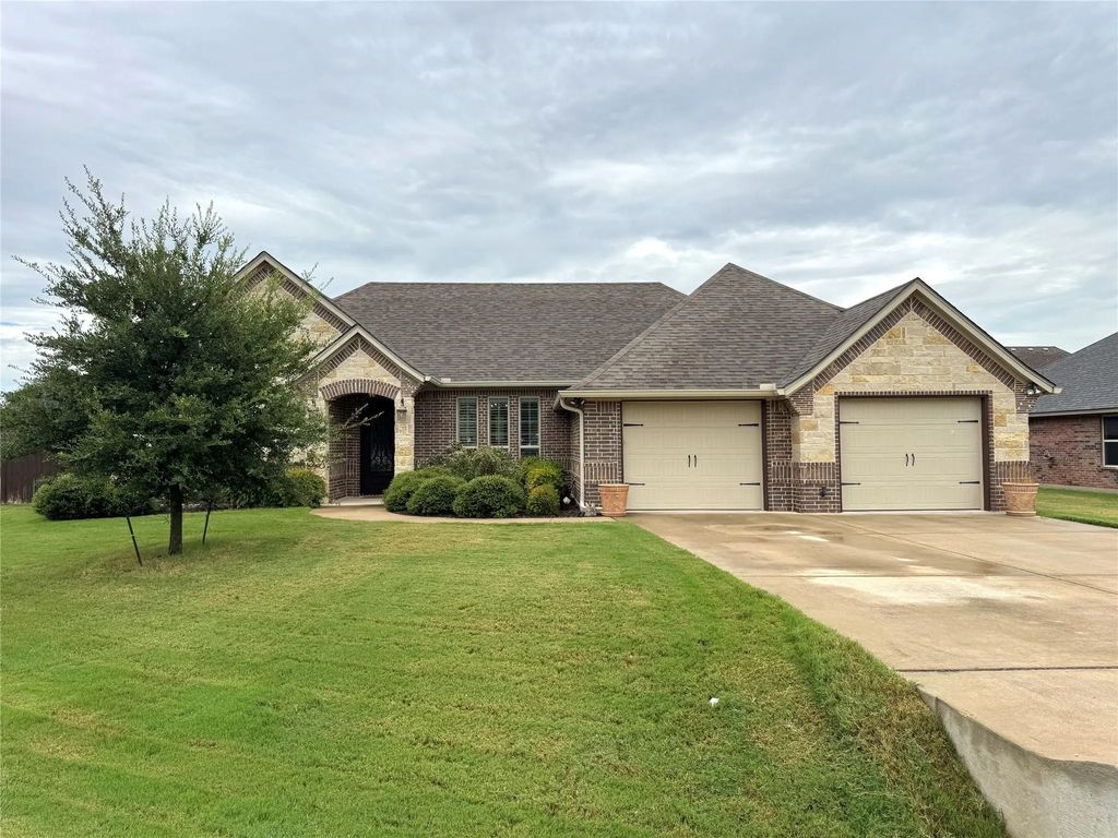 3108 Windcrest Court, Granbury