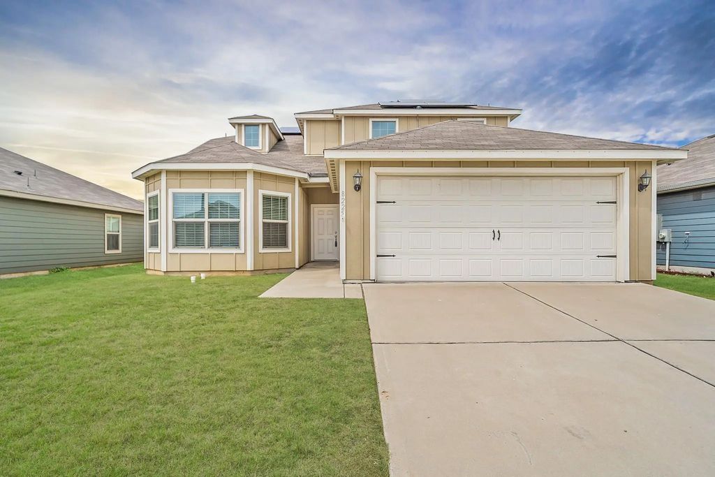 8225 Steel Dust Drive, Fort Worth