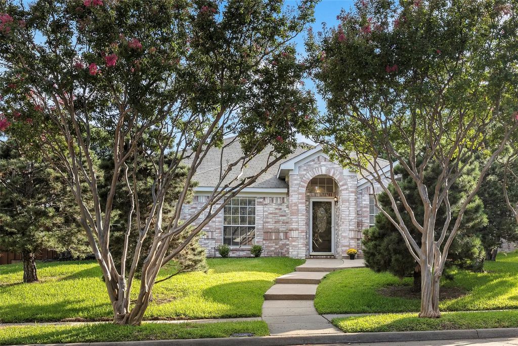 2240 Micarta Drive, Plano