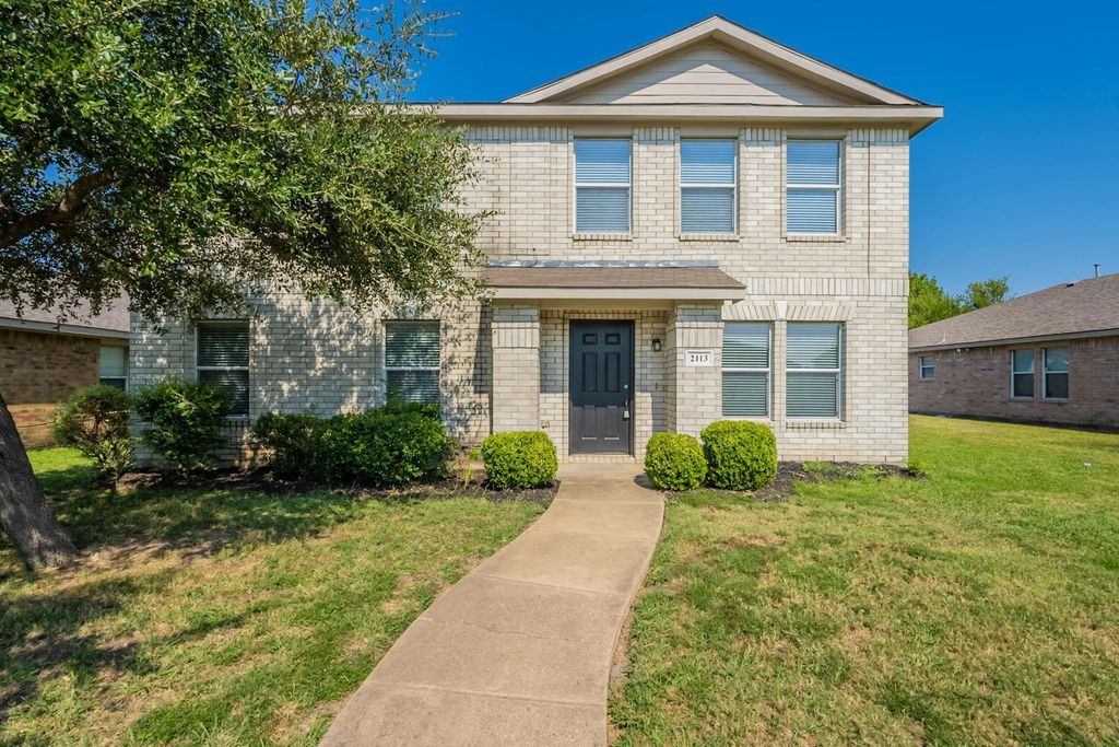 2113 Lone Pecan Drive, Mesquite